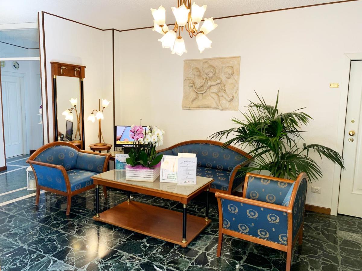 Hotel Villa Margherita Limone sul Garda Bagian luar foto