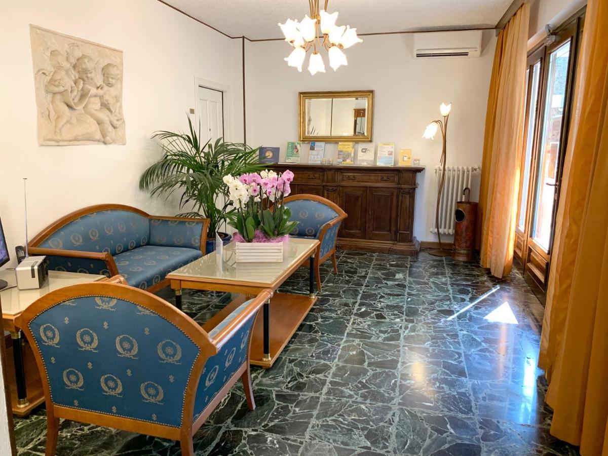 Hotel Villa Margherita Limone sul Garda Bagian luar foto