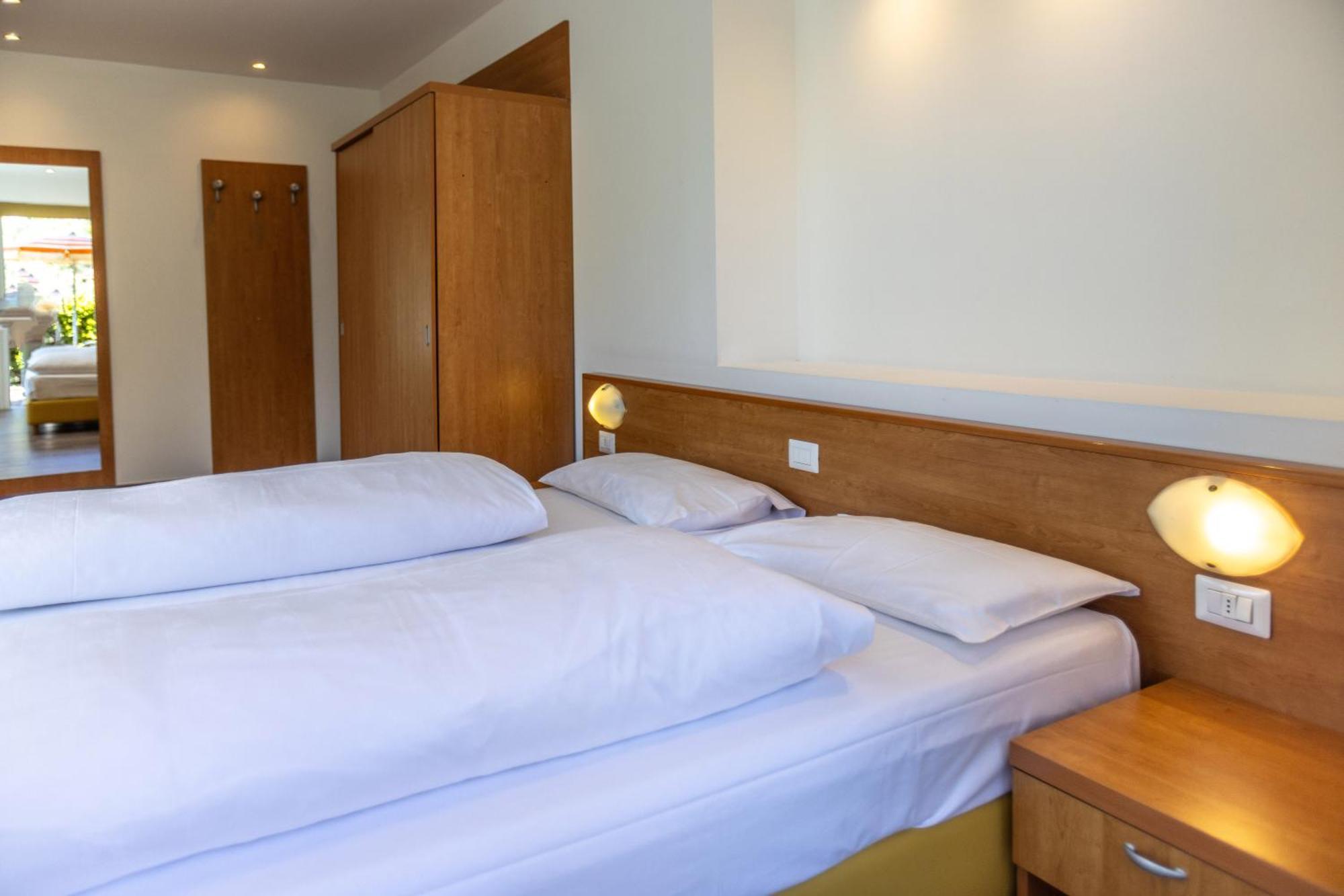 Hotel Villa Margherita Limone sul Garda Bagian luar foto