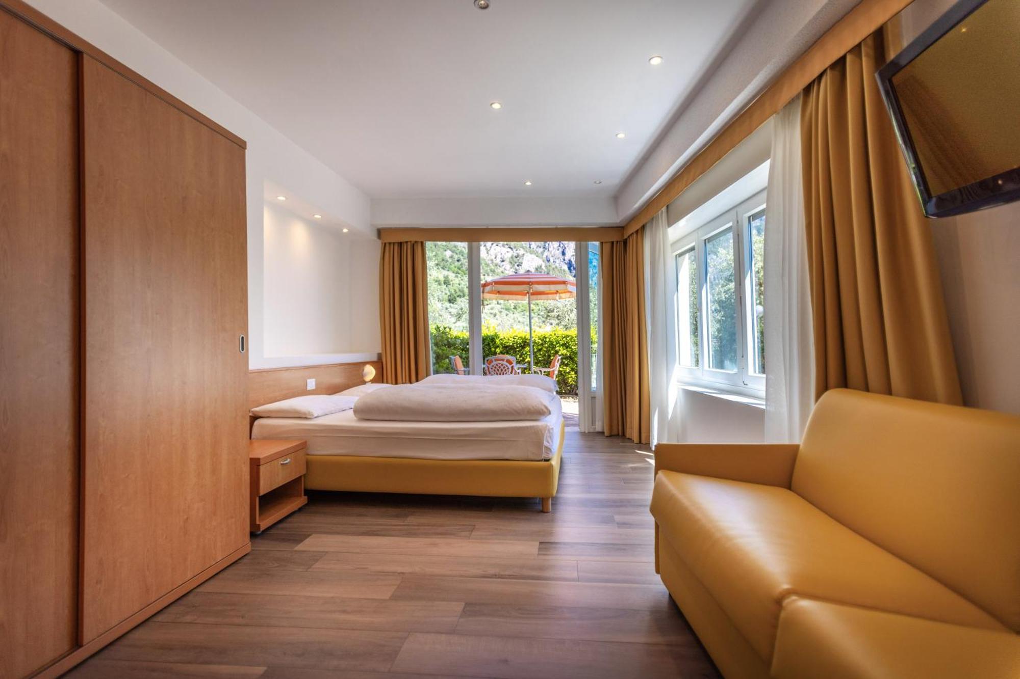 Hotel Villa Margherita Limone sul Garda Bagian luar foto