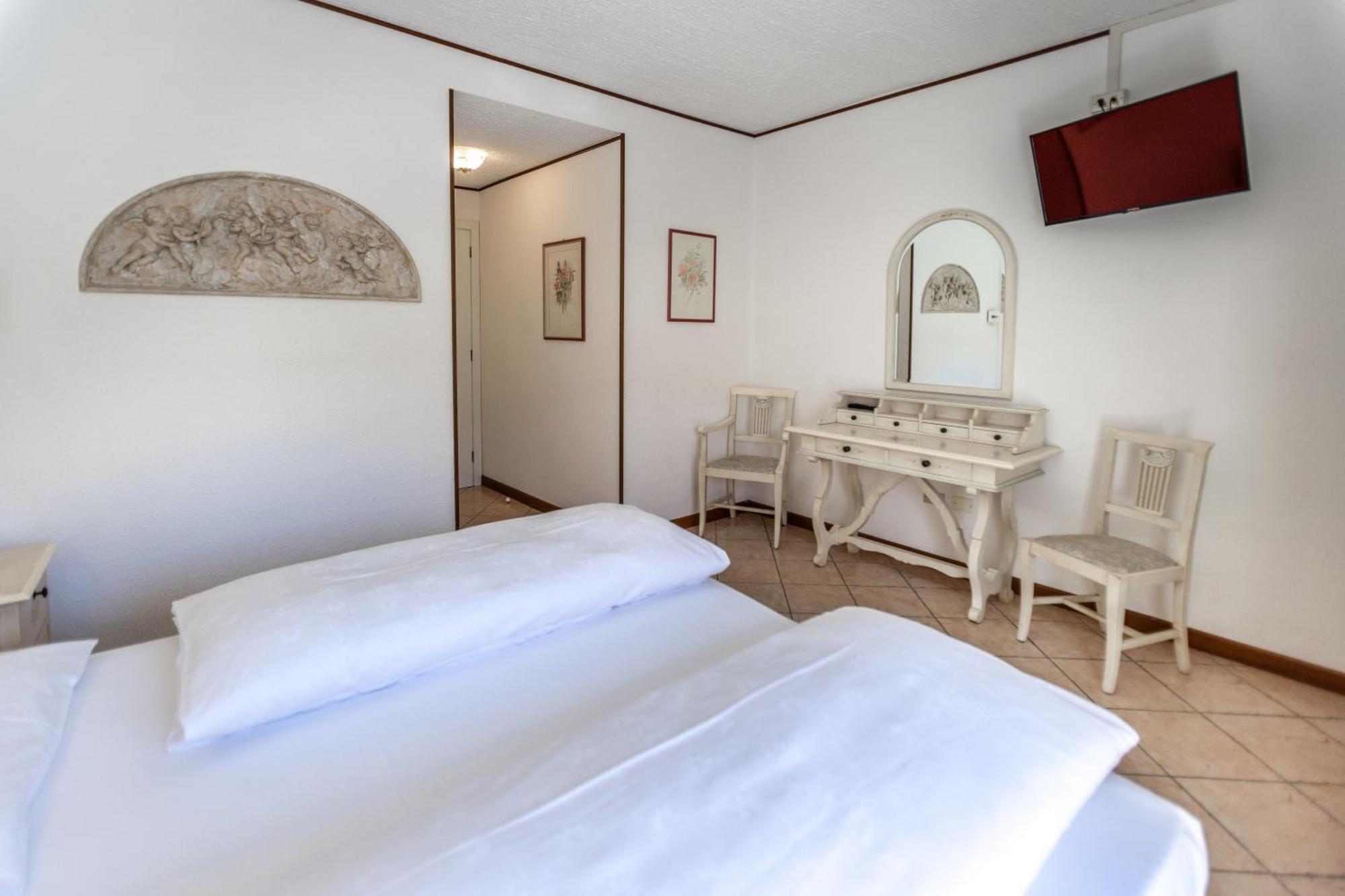 Hotel Villa Margherita Limone sul Garda Bagian luar foto