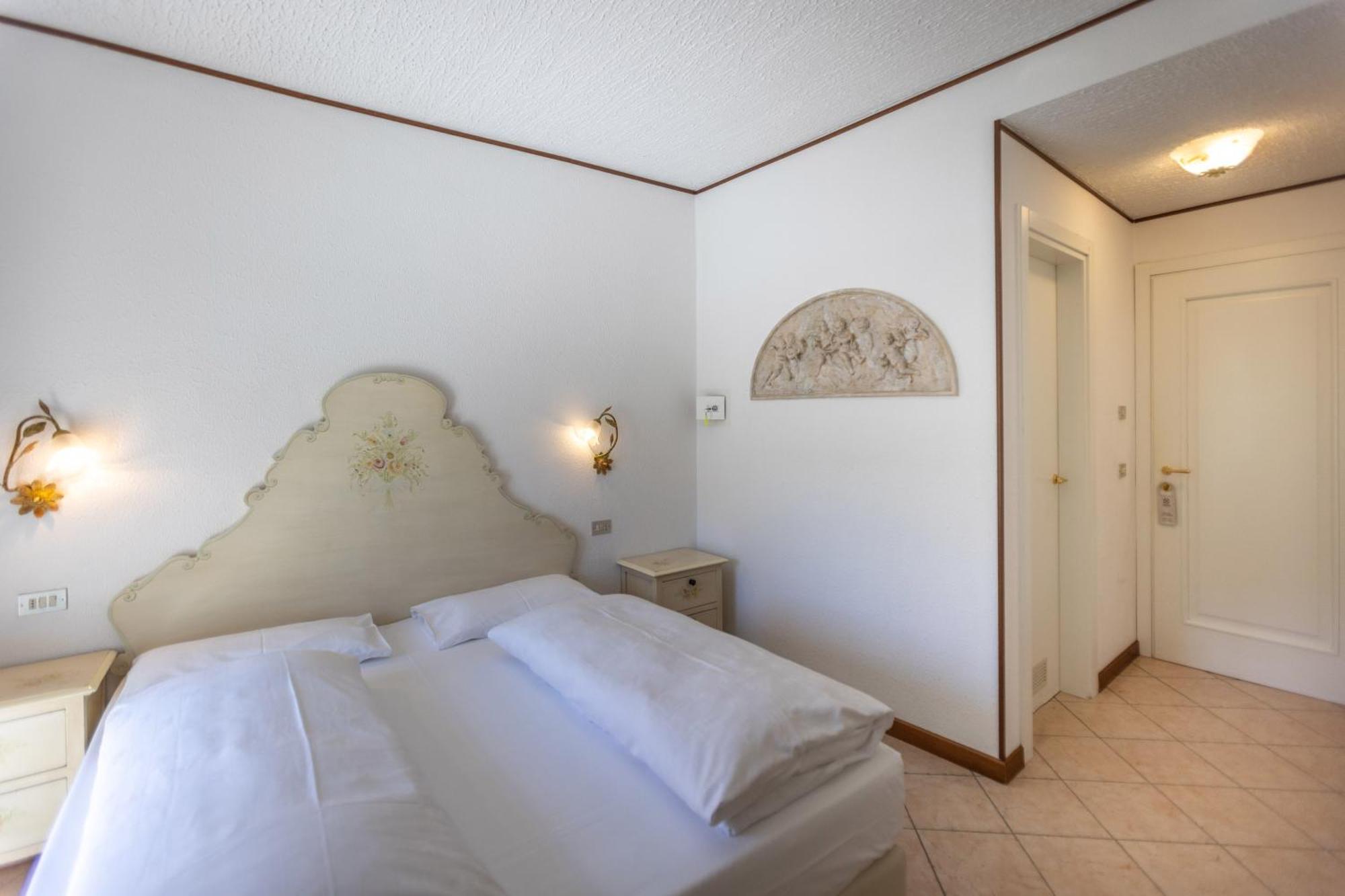 Hotel Villa Margherita Limone sul Garda Bagian luar foto