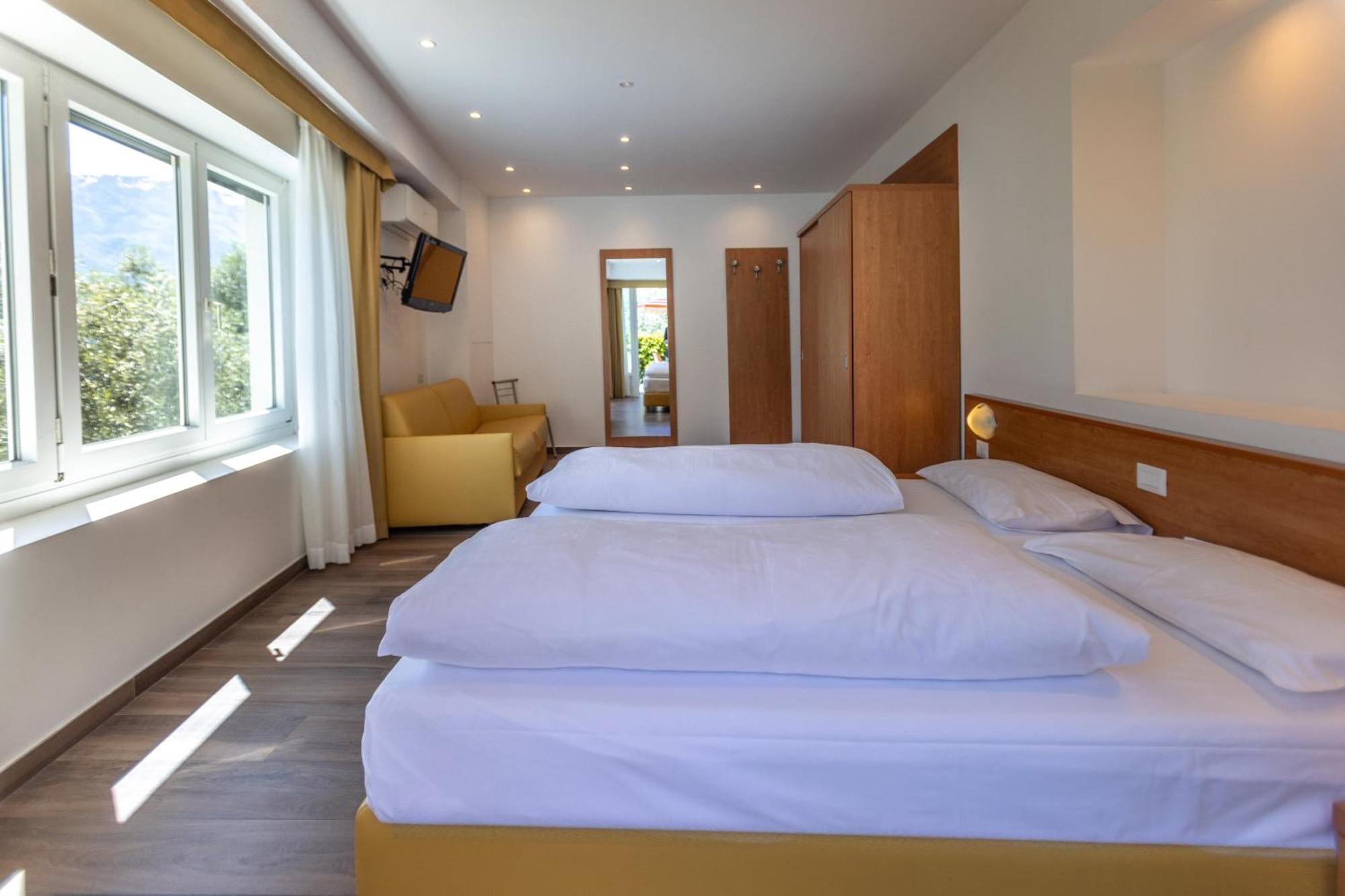 Hotel Villa Margherita Limone sul Garda Bagian luar foto