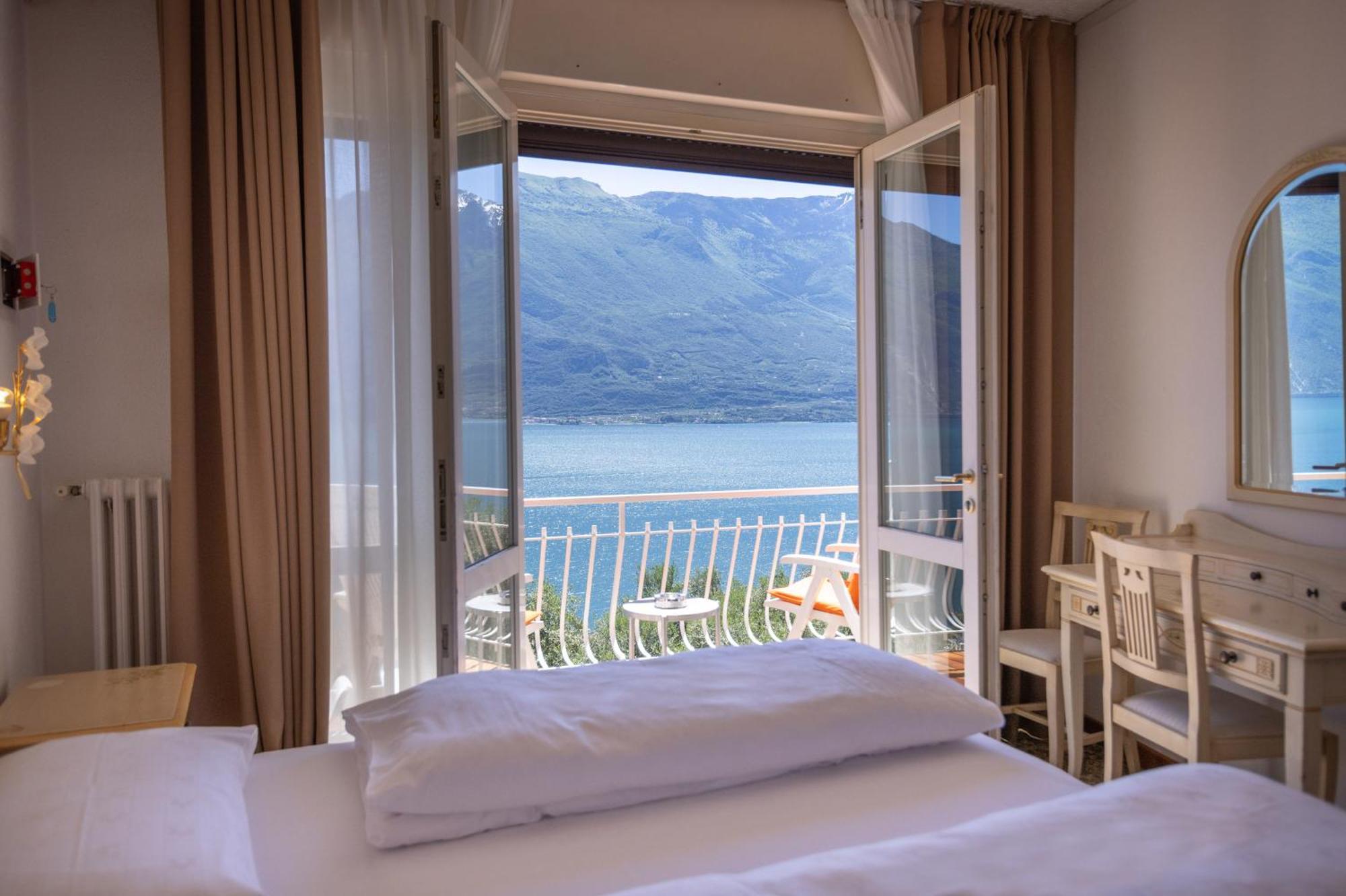 Hotel Villa Margherita Limone sul Garda Bagian luar foto