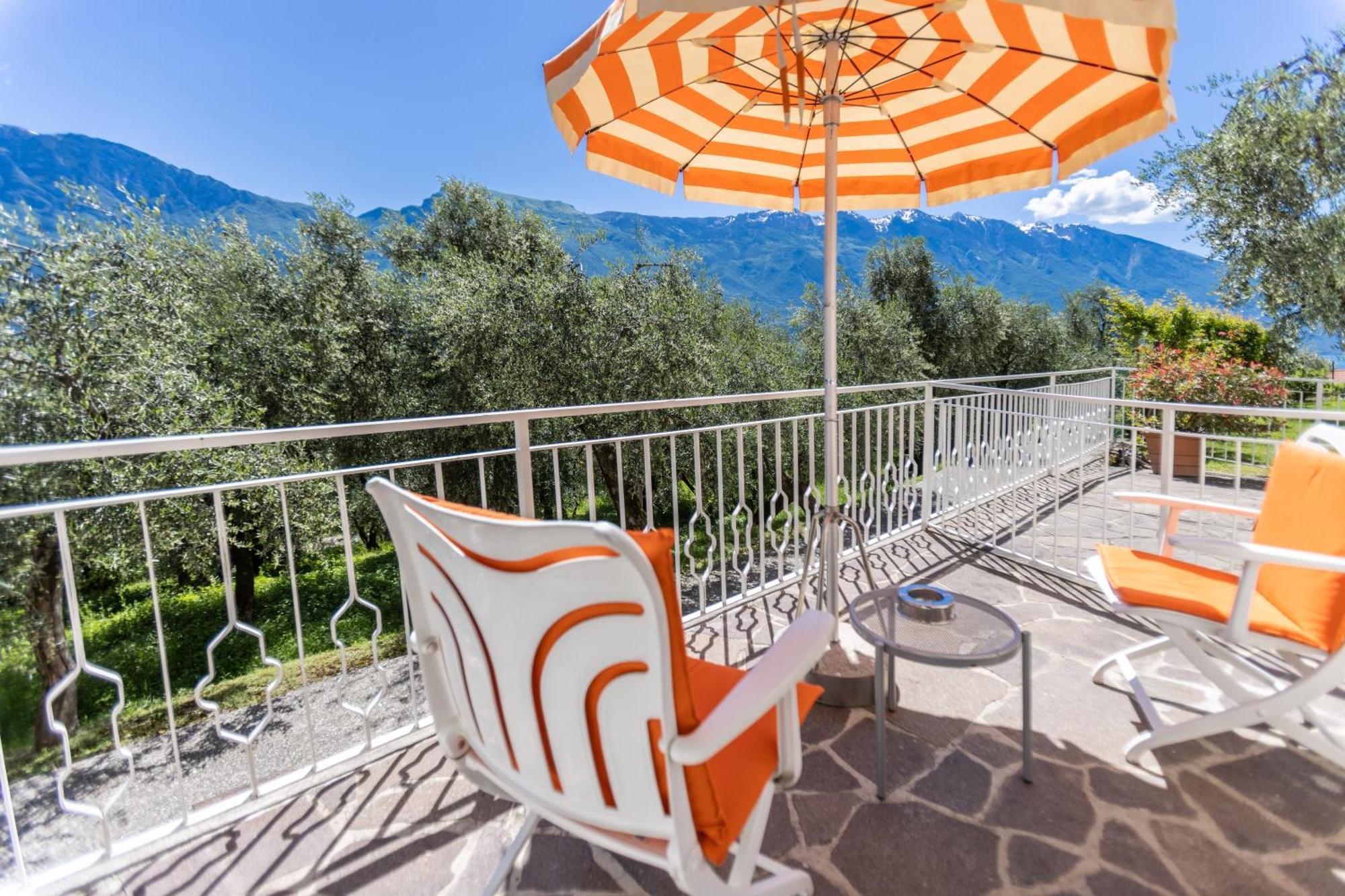 Hotel Villa Margherita Limone sul Garda Bagian luar foto