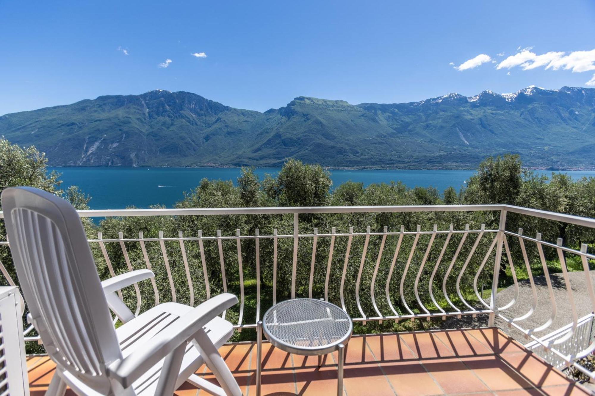 Hotel Villa Margherita Limone sul Garda Bagian luar foto