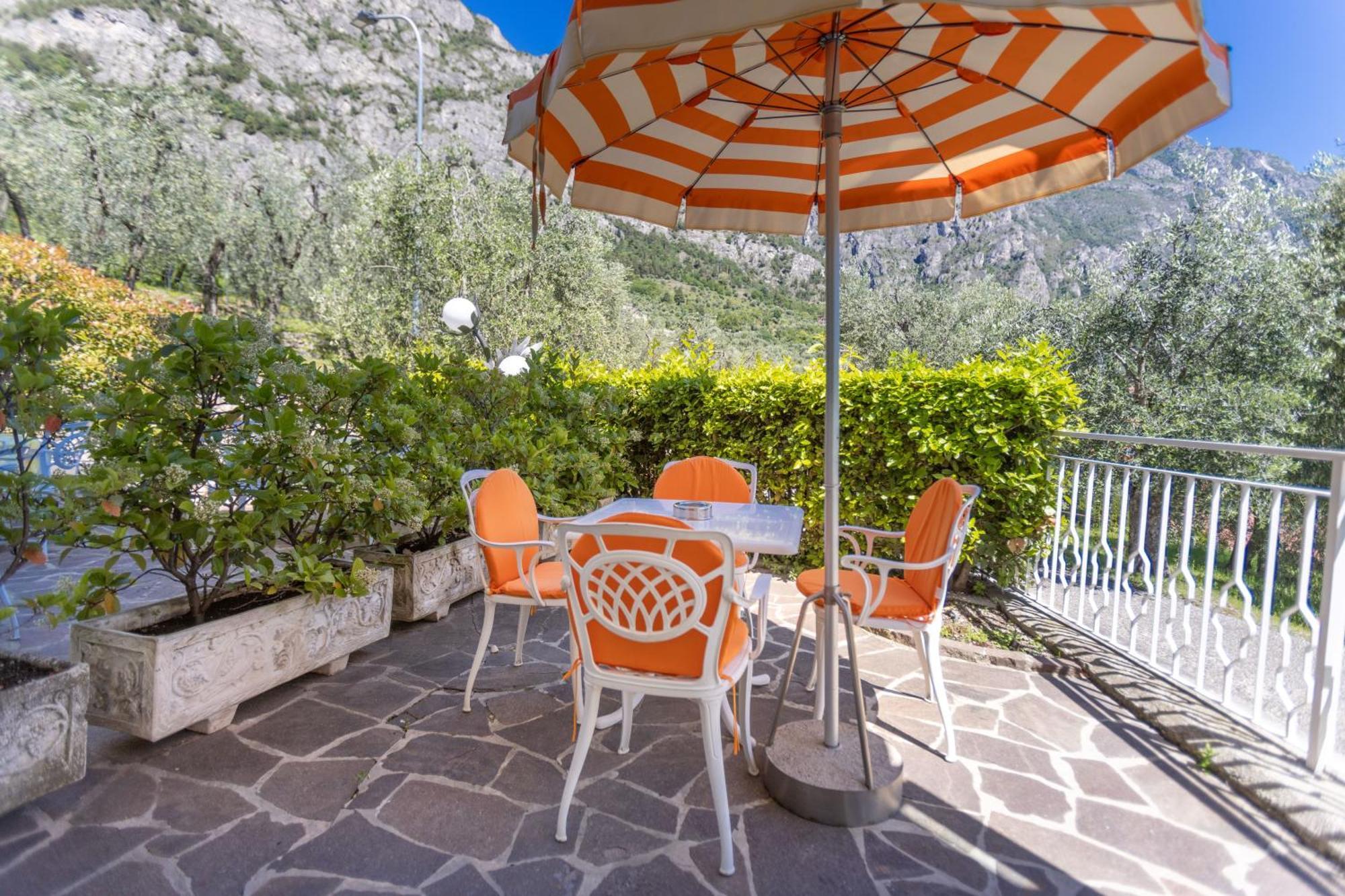 Hotel Villa Margherita Limone sul Garda Bagian luar foto