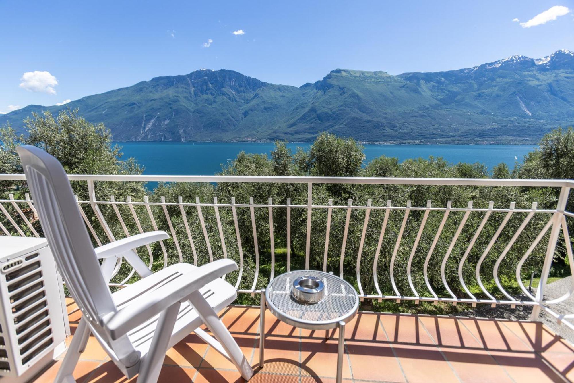 Hotel Villa Margherita Limone sul Garda Bagian luar foto
