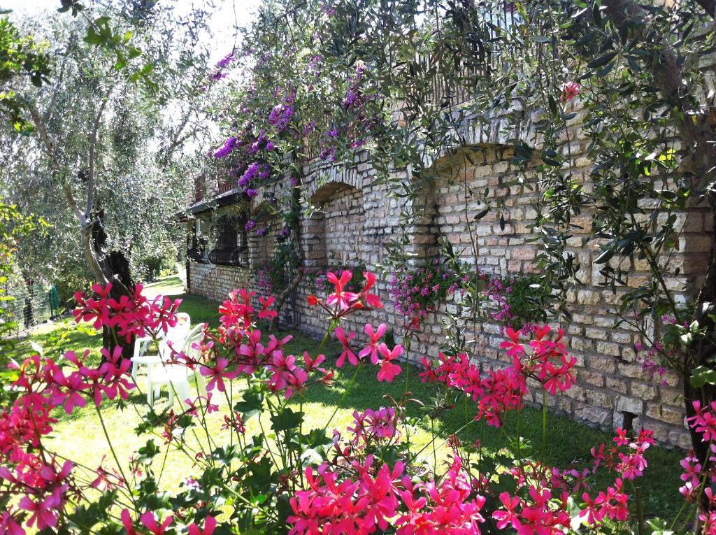 Hotel Villa Margherita Limone sul Garda Bagian luar foto