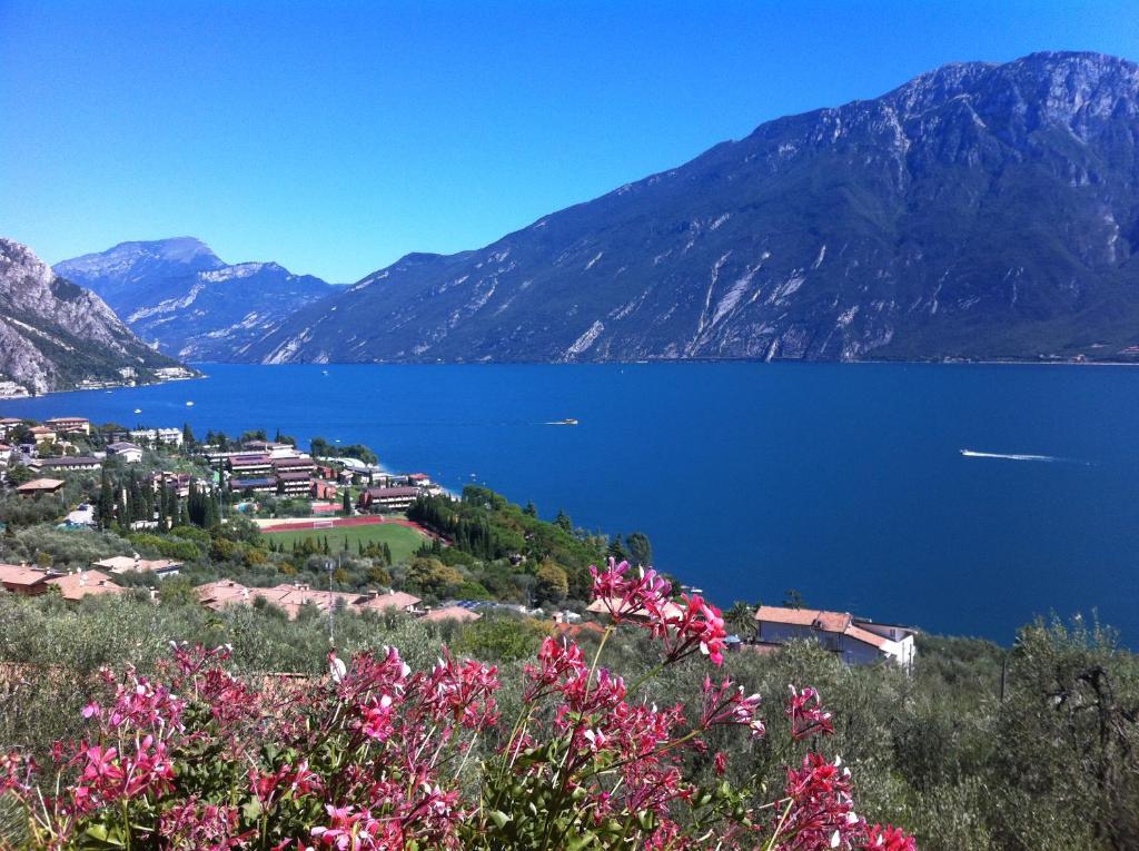 Hotel Villa Margherita Limone sul Garda Bagian luar foto